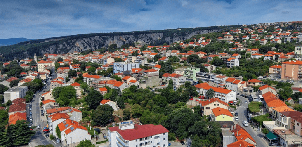 E-bike tour Imotski Red Lake scenic view